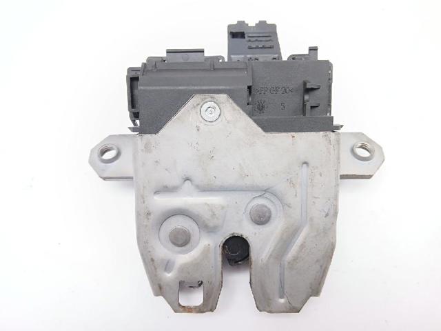 Zamek klapy bagażnika (3/5 drzwi tylnych) LR014184 LAND ROVER