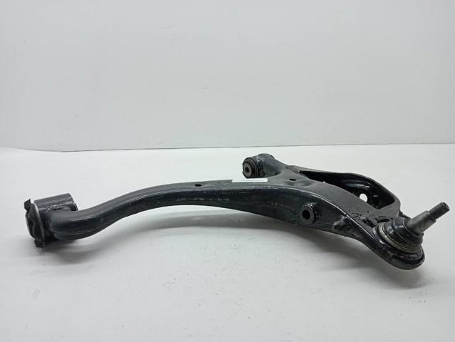 Wahacz zawieszenia przedniego dolny lewy LR014674 LAND ROVER