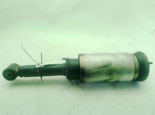 Amortyzator przedni LR016426 LAND ROVER