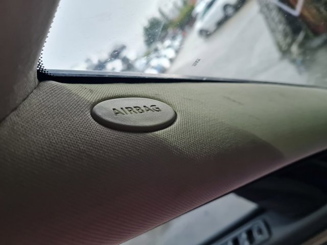 LR016988 Land Rover
