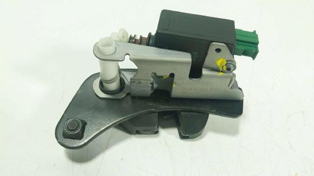 LR017470 Land Rover