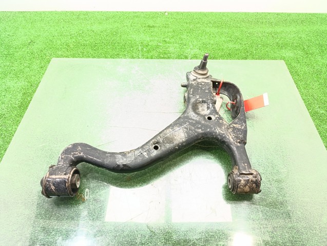 Wahacz zawieszenia przedniego dolny prawy LR029304 LAND ROVER