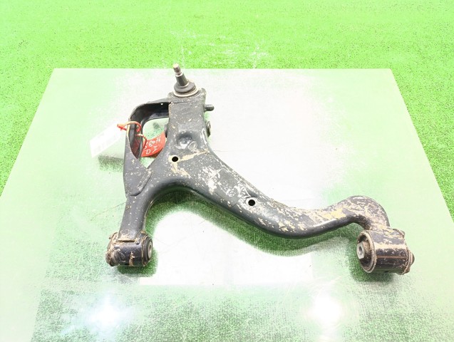Wahacz zawieszenia przedniego dolny lewy LR029306 LAND ROVER
