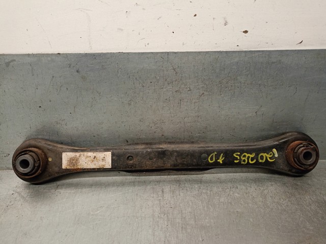 Drążek poprzeczny zawieszenia tylnego LR029576 LAND ROVER