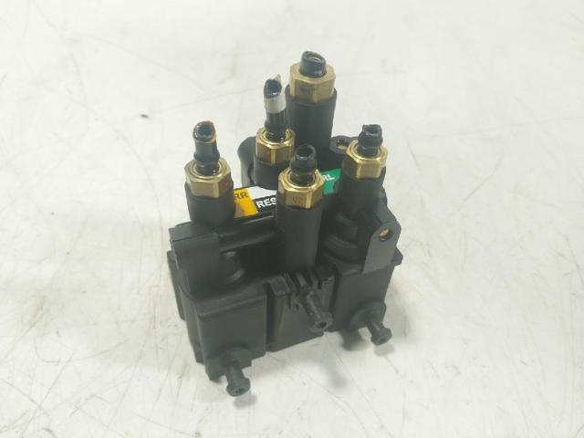 LR037082 Land Rover