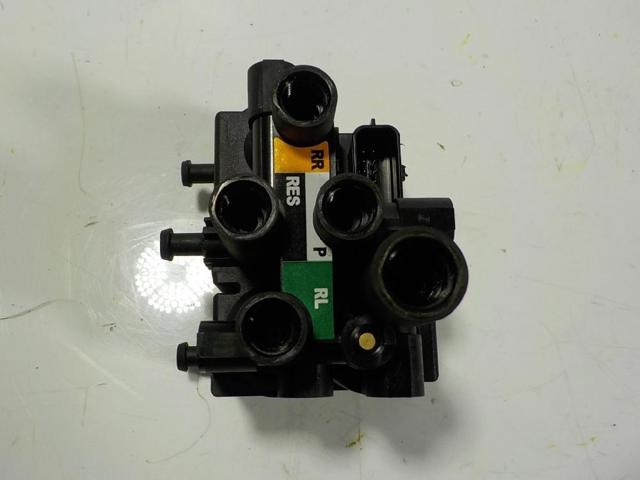 LR037082 Land Rover
