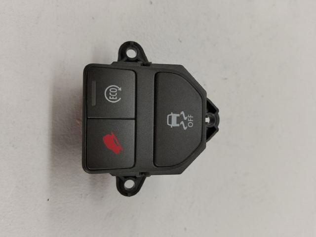 Silentblock przedniego wahacza dolnego LR042669 LAND ROVER