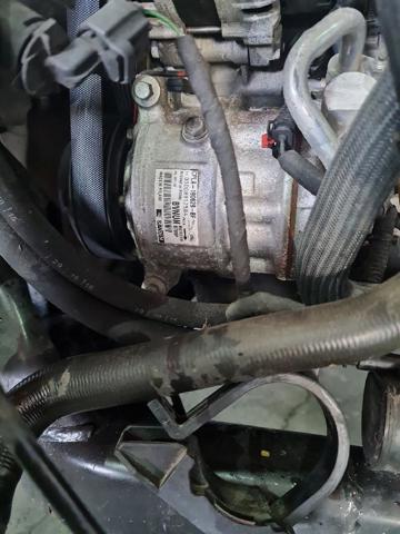 Sprężarka klimatyzacji LR068128 LAND ROVER