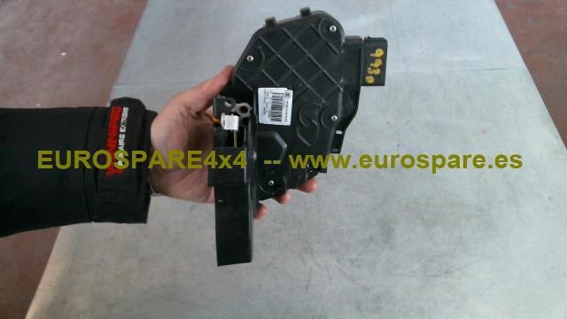 LR071636 Land Rover