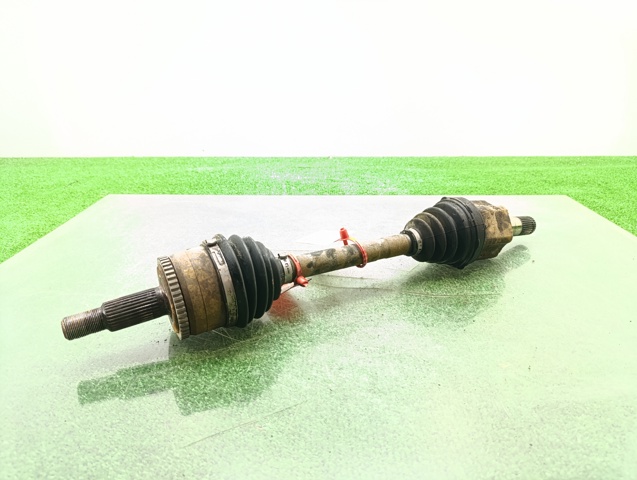 Półoś napędowa przednia lewa LR072069 LAND ROVER