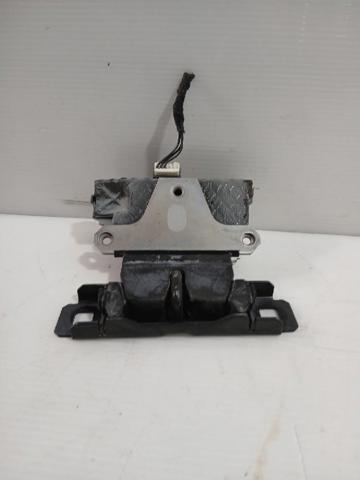 LR072417 Land Rover
