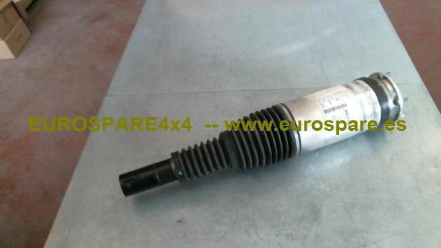 Amortyzator przedni prawy LR072447 LAND ROVER