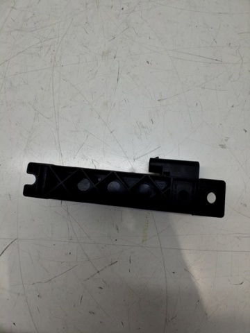 LR099137 Land Rover