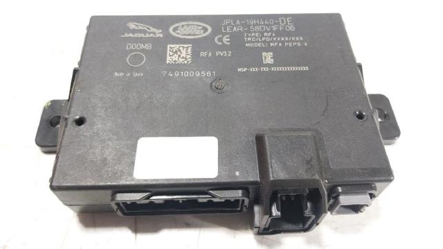 LR099141 Land Rover