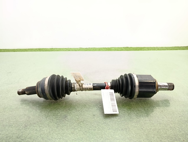Półoś napędowa przednia lewa LR180070 LAND ROVER