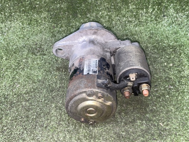 Rozrusznik M000T87081 NISSAN