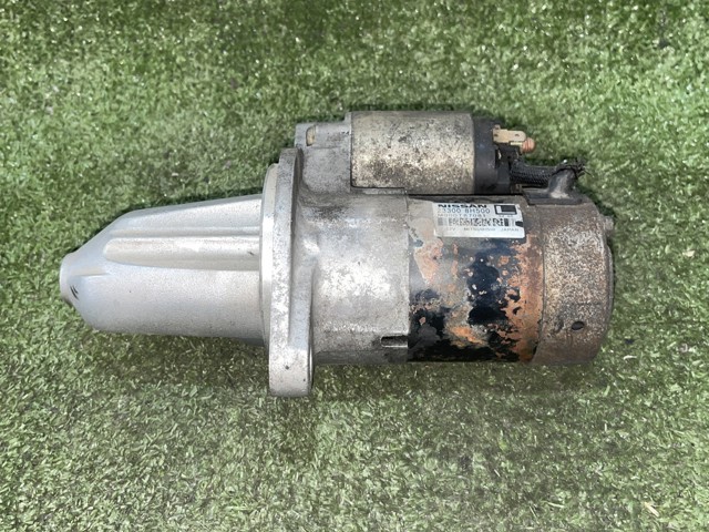 Rozrusznik M000T87081 NISSAN