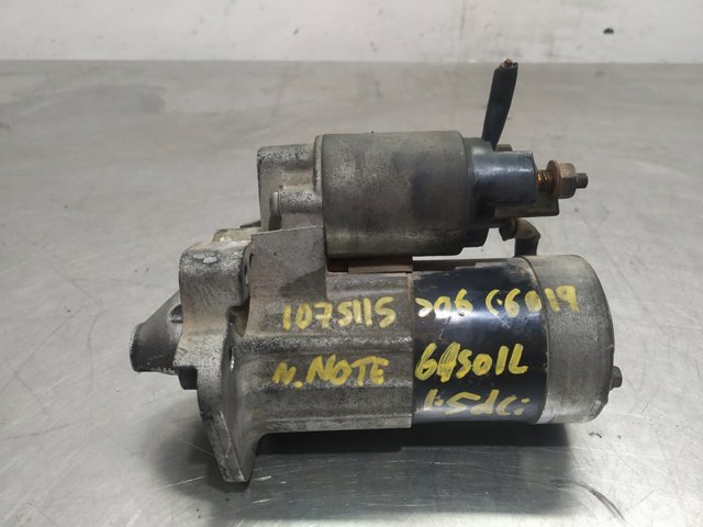 Rozrusznik M000T87881 NISSAN