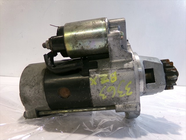 Rozrusznik M008T71471 NISSAN
