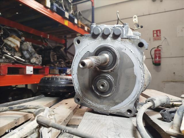 Mechaniczna skrzynia biegów w komplecie M011S5A011 MITSUBISHI