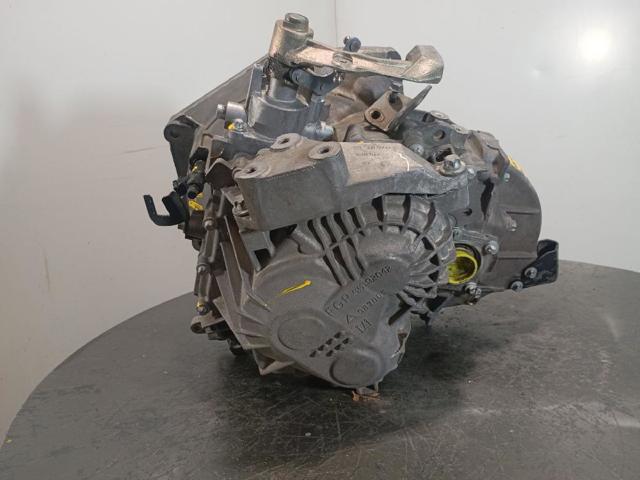 Mechaniczna skrzynia biegów w komplecie M32 OPEL