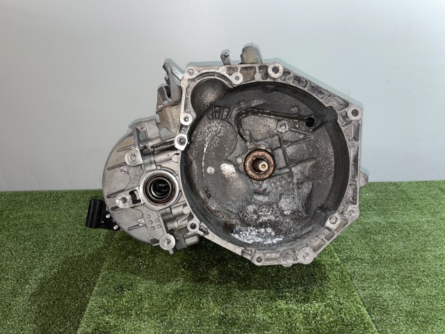 Mechaniczna skrzynia biegów w komplecie M32019DI OPEL