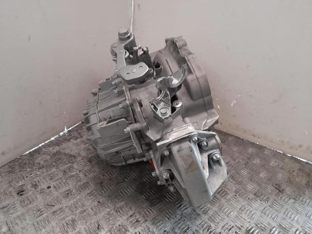 Mechaniczna skrzynia biegów w komplecie Opel Mokka 1 J13