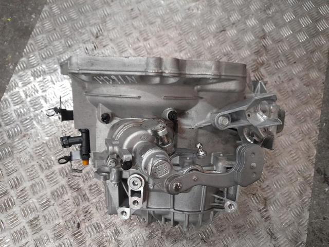 Mechaniczna skrzynia biegów w komplecie Opel Mokka 1 J13