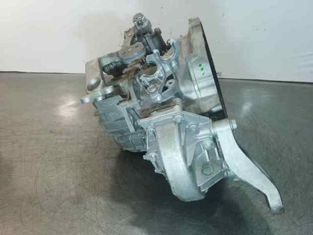 Mechaniczna skrzynia biegów w komplecie Opel Mokka 1 J13