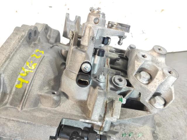 Mechaniczna skrzynia biegów w komplecie Opel Mokka 1 J13