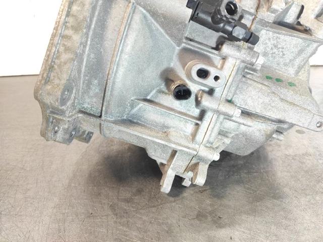 Mechaniczna skrzynia biegów w komplecie Opel Mokka 1 J13