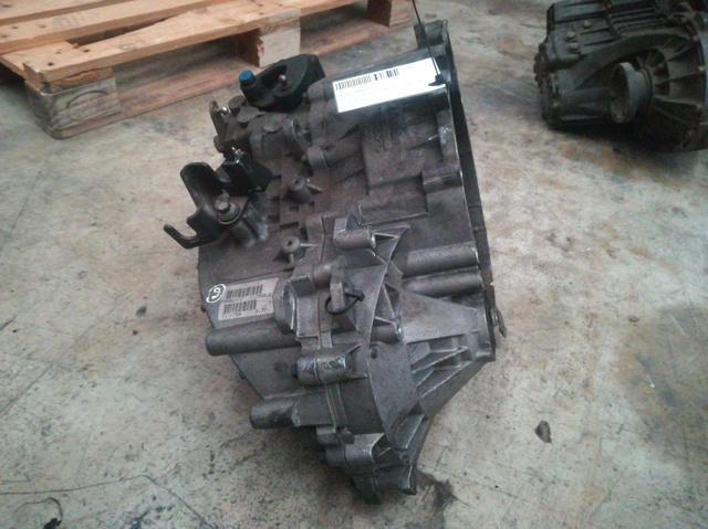 Mechaniczna skrzynia biegów w komplecie M56L2 VOLVO