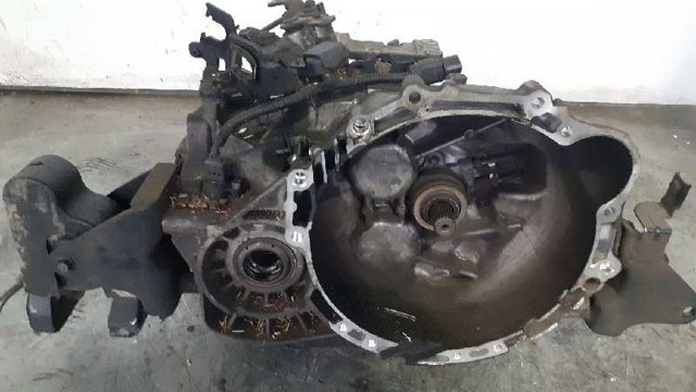 Mechaniczna skrzynia biegów w komplecie M5GF2 HYUNDAI