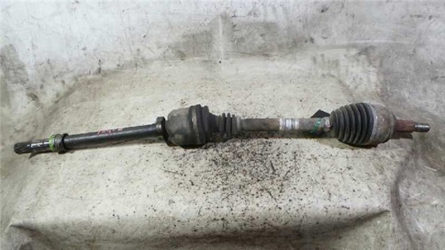 Głowica cylindrów M9RA7 RENAULT