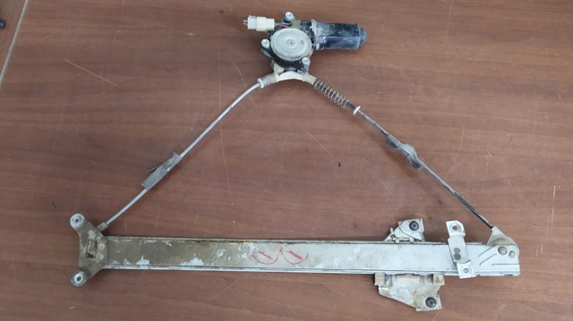 Mechanizm podnoszenia szyby drzwi przednich prawych MB517476 MITSUBISHI