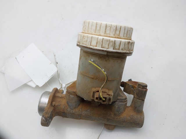 Główny cylinder hamulców MB618717 MITSUBISHI