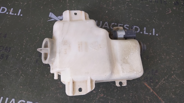 Zbiorniczek spryskiwacza szyb MB683930 MITSUBISHI
