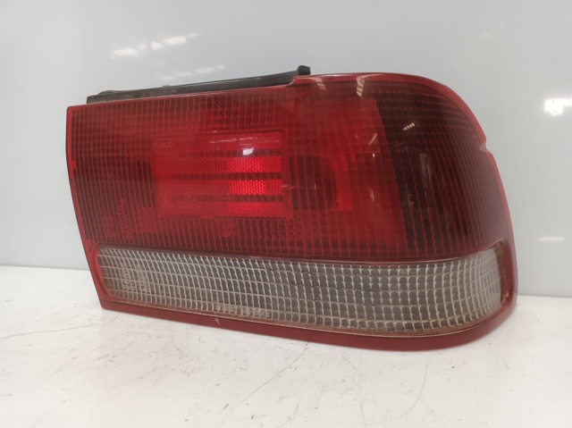 Kupić Lampa zespolona tylna prawa Mitsubishi Lancer V CB, CD, CE w dobrej cenie