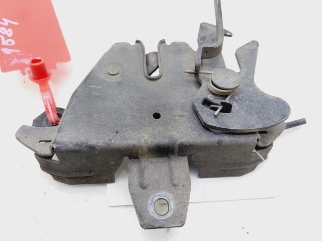 Zamek maski do Mitsubishi Carisma DA
