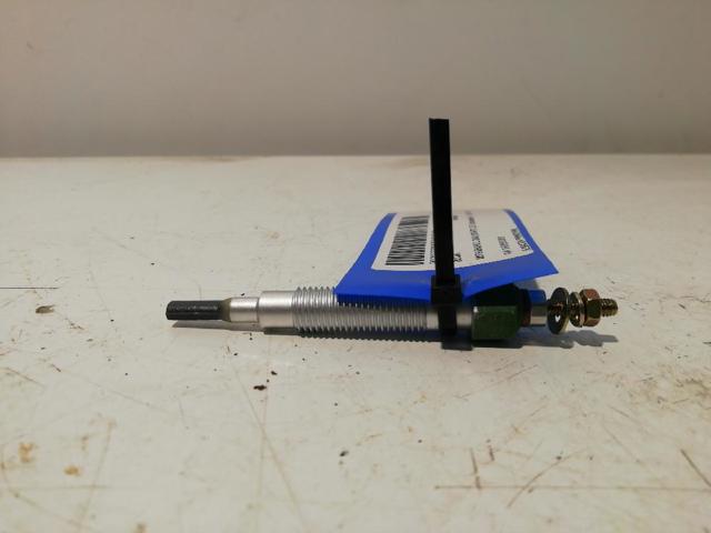 Świeca żarowa MD092392 MITSUBISHI