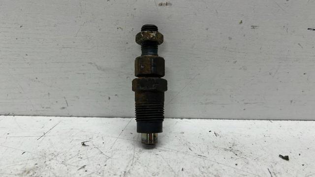 Wtryskiwacz paliwa MD196607 MITSUBISHI