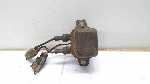 Przekaźnik świec żarowych Mitsubishi Pajero K90