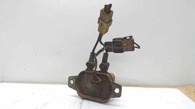 Przekaźnik świec żarowych Mitsubishi Pajero K90