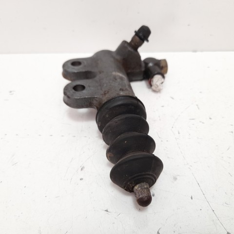 Cylinder roboczy sprzęgła MD770676 MITSUBISHI