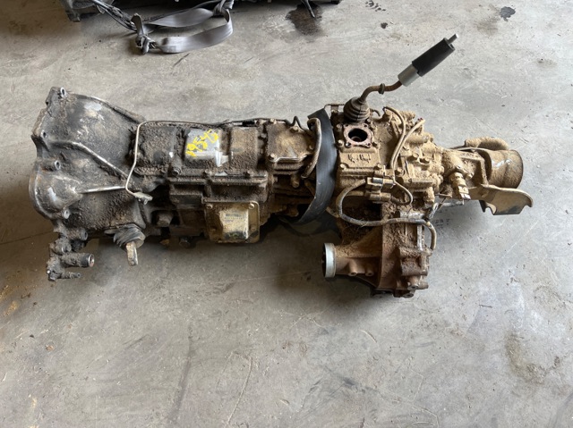 Mechaniczna skrzynia biegów w komplecie ME507400 MITSUBISHI