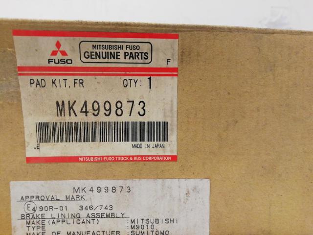 Klocki hamulcowe przednie tarczowe MK499873 MITSUBISHI