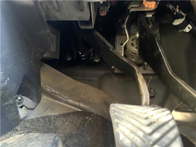 Pedał sprzęgła Mitsubishi Outlander CWW