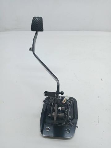 Pedał sprzęgła Mitsubishi Outlander CWW