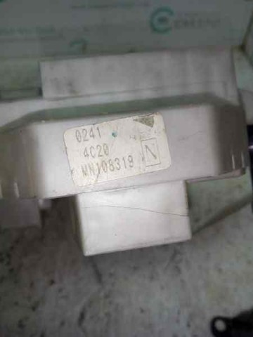 Skrzynka bezpieczników MN108319 MITSUBISHI