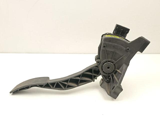 Pedał przyspieszenia (gazu) Mitsubishi Colt 6 Z3A